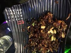 -何师烧烤·香辣蟹·川菜·30年老品牌(太古里旗舰店)