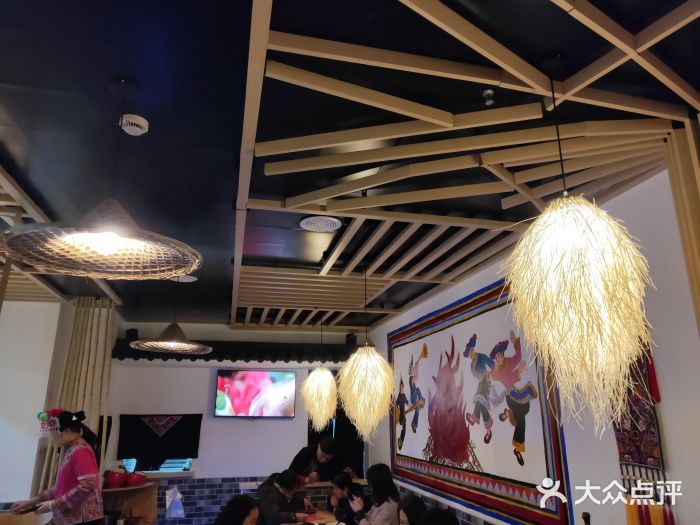 阿依云大堂图片