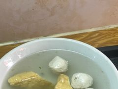 -松树干拌面店