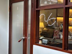 -Café Monson