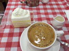-红宝石·鲜奶小方·海派西点房(南丹店)