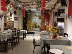 -又见马甲M8融合西餐厅(体育中心店)