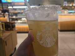 -星巴克臻选(郑州中原万达店)