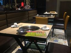 大堂-张大师鸭爪爪特色干锅(钱塘江路店)