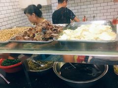 -覃肥叔桂林米粉(粮道街店)