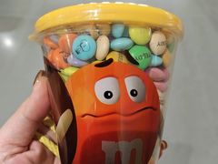 -m豆巧克力世界(上海世茂广场店)