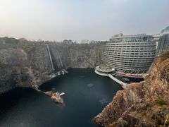 -蓝精灵乐园·世茂精灵之城主题乐园