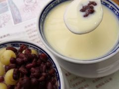 -周大娘牛乳(旧寨古村总店)