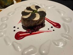 牛里脊肉配甜菜根-AZUL by FUEL蓝色·法式酒馆(琶醍店)