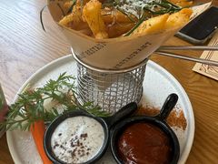 -Mark&Mars Restaurant