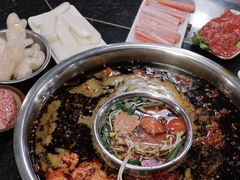 -邓莽子老火锅(中兴路总店)