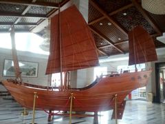 -那琴半岛地质海洋公园