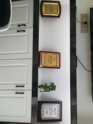 -蕾特恩专业祛痘·皮肤管理