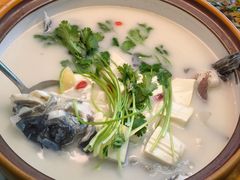 鱼头豆腐汤-宝荣鱼馆·临湖之宴(千岛湖店)