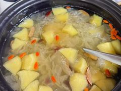 -乐禧母婴全自营月嫂(宝山店)