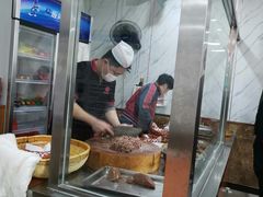 -闫家驴肉火烧(五四店)
