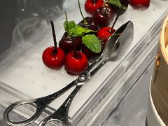 樱桃鹅肝-小大董·烤鸭(观景餐厅·南京西路店)