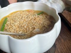 -穹六人间 people 6(岳阳路店)
