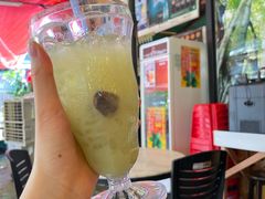 -大树下海鲜饭店