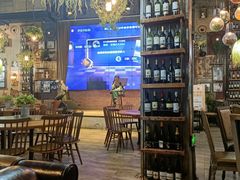 -临界音乐酒馆·小龙虾·江湖菜(华熙LIVE·鱼洞店)