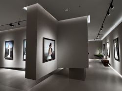 -乐派诗婚纱摄影