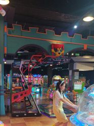 -卡通尼乐园·生日会(烟台永旺店)