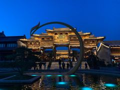 -雪山彩虹谷景区