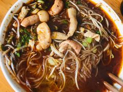 帽结子肥肠粉-白家高记肥肠粉(总店)