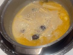 -喃喃椰·糟粕醋·椰子鸡火锅(七堡花园店)