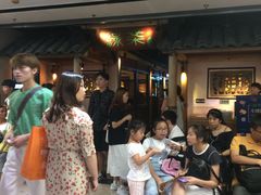 等位区-绿茶餐厅(广州天河城店)