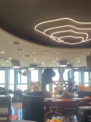 -TOP HAIR SALON