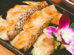 -泓炙颐凤鲜海鲜火锅料理(桐乡店)