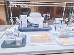 -HEFANG Jewelry何方珠宝(三里屯太古里店)