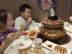 -老佛爷·铜炉炭火蛙锅(海州吾悦店)
