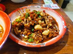 红烧牛蛙-老三样·美食研究中心(世贸路店)