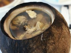 老椰子炖鸡-山泉公馆酒家(珠江新城店)