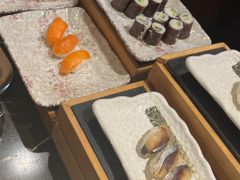 -广州万富希尔顿酒店·感趣自助餐厅·金秋蟹宴生蚝海鲜刺身