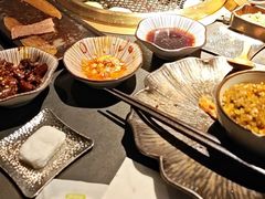 -铭牛烧肉·和牛海鲜自助(高新月牙湖店)