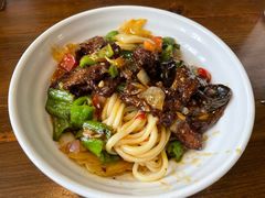 -歹歹的加个面过油肉拌面