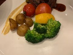 -WOLFGANG PUCK KITCHEN & BAR(迪士尼小镇店)