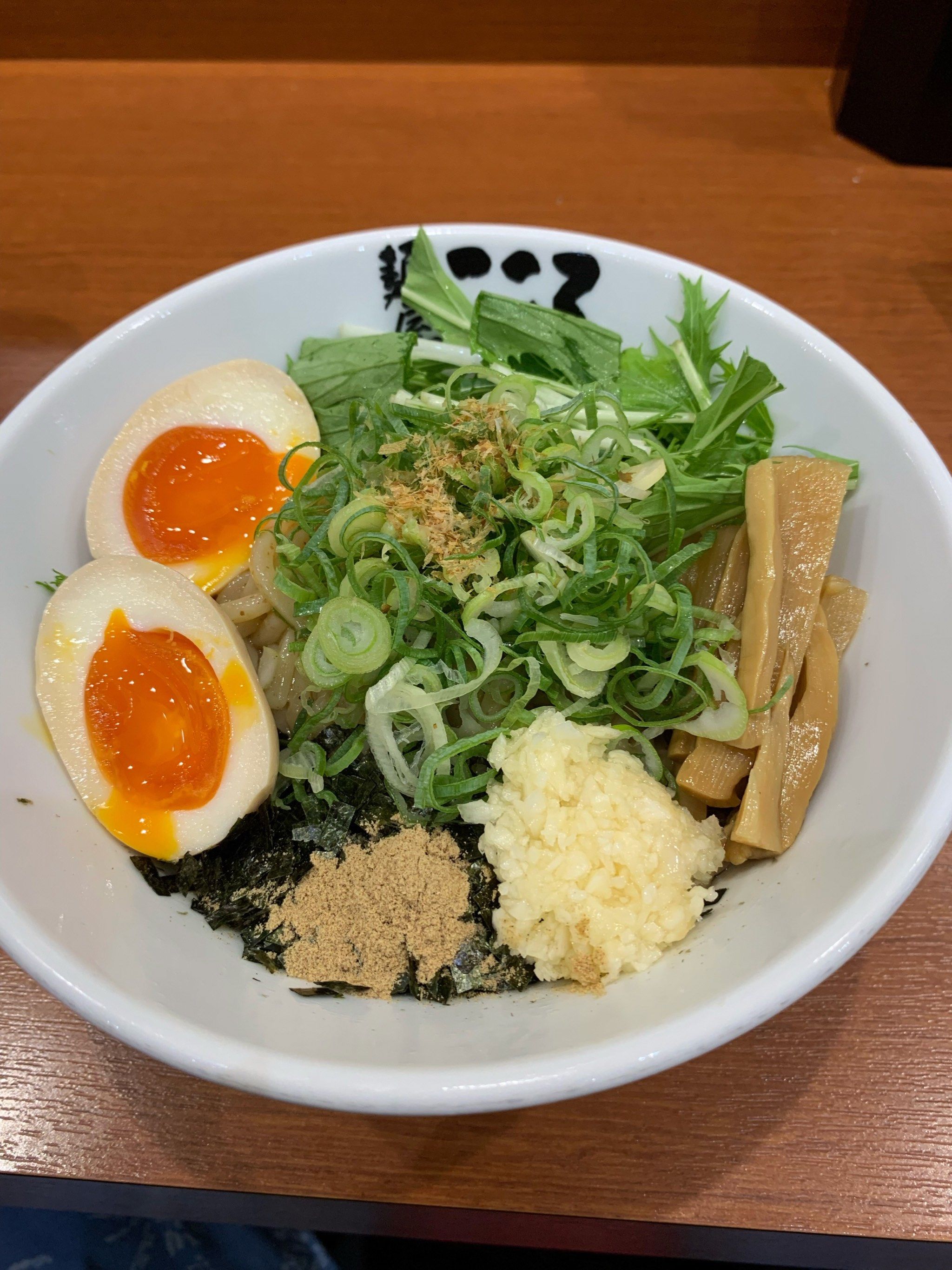 とお伺いすると\\n『そうね〜何がおすすめかしら?