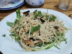 -溢心园香河肉饼总店