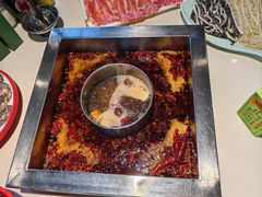 -二荆条·蜀鲜汇城市森林火锅