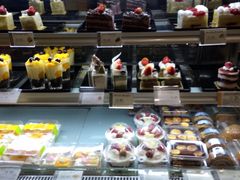 面包甜点陈列柜-沁园(新沙正街店)