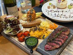 -Mark&Mars Restaurant