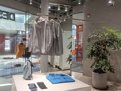 -迪桑特DESCENTE(北京三里屯BLANC店)