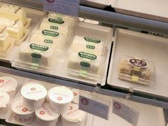 -凯司令(豫园地铁站店)