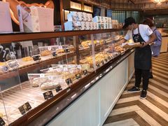 面包甜点陈列柜-牛角村(大族广场店)