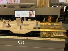 -DIOR迪奥(德基广场女装店)