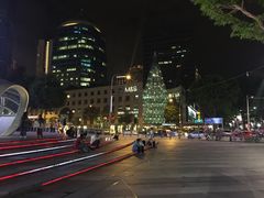 -爱雍·乌节